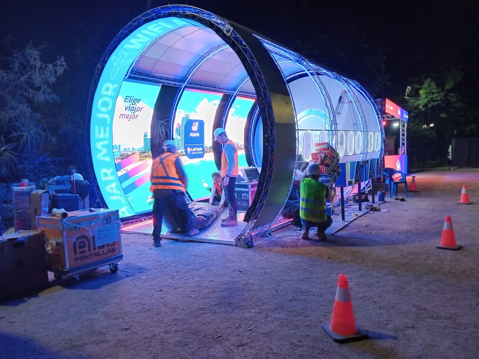 Montaje eléctrico e iluminación en evento MVP