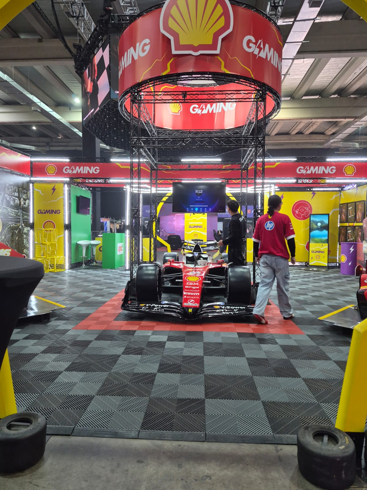 Stand Gumino F1